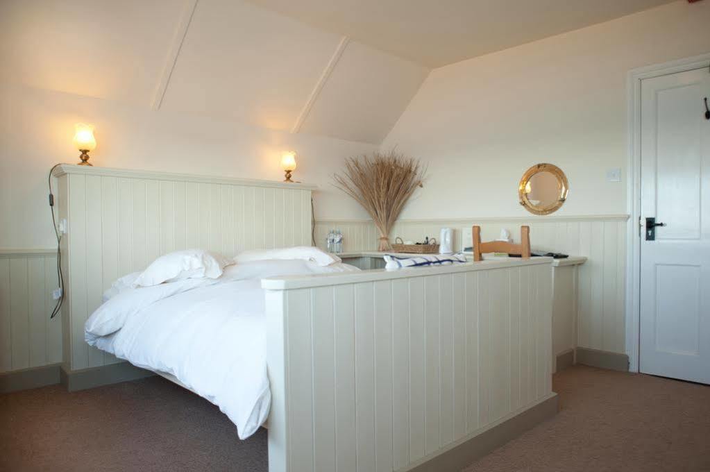 Beesands The Cricket Inn מראה חיצוני תמונה